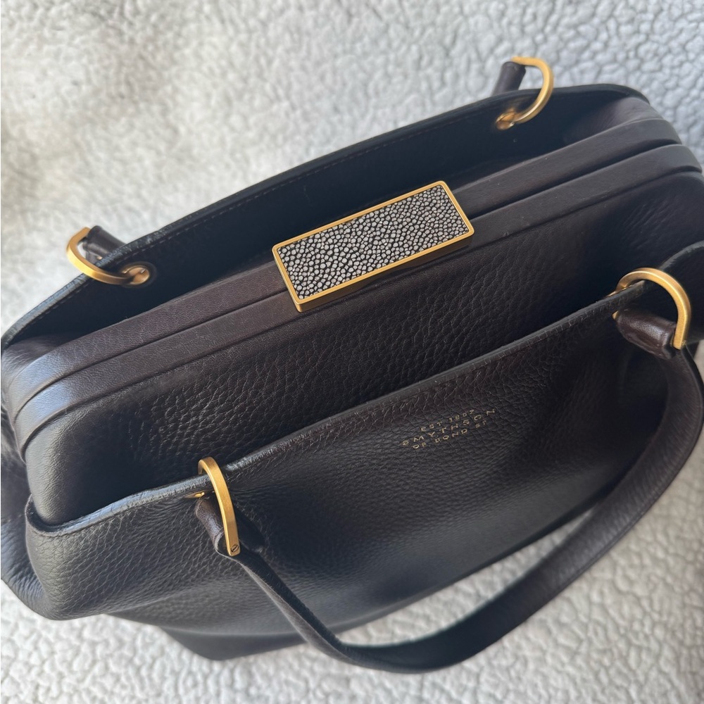 Smythson of Bond Street Agatha Kiss Lock Shoulder Bag in Dark Chocolate - Picture 3 of 17